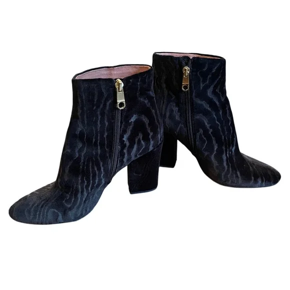 Anthropologie 8 Louise et Cie $299 Velvet Burnout Ankle Boots Zebra Black 38 - Picture 2 of 8